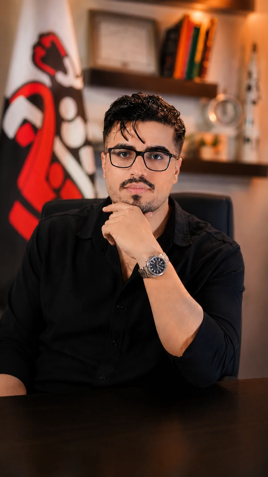 دکتر میلاد جلالی در محیط کار